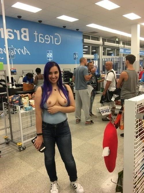 25P Public MILFs 07