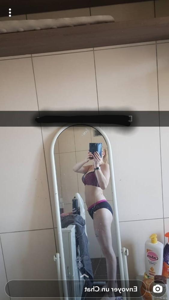 17P 33 FRENCH WHORE MILF MOM