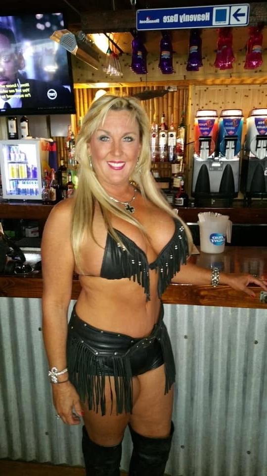 25P MILF World 41