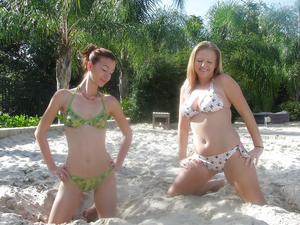 20P Exgf and friend on vacation