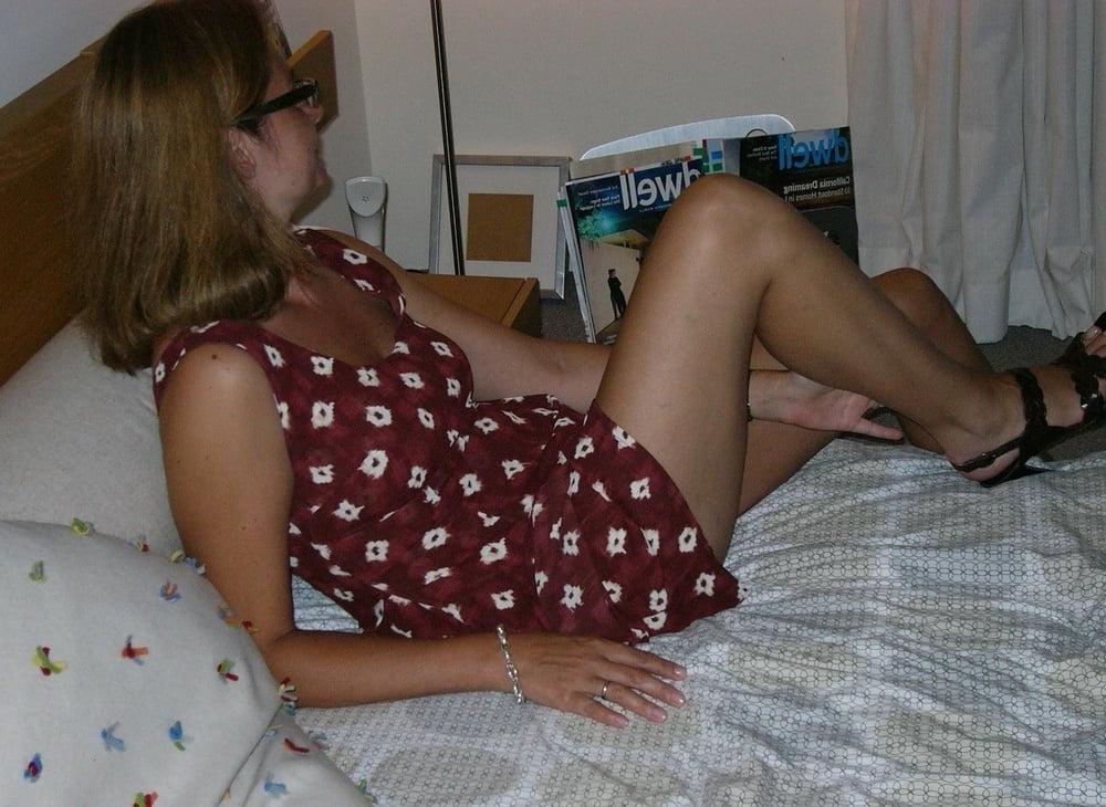 15P Sexy milf