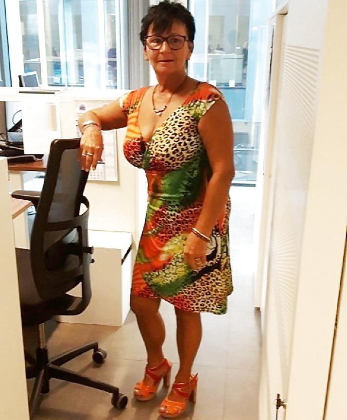 25P Matures &amp; Milfs 51