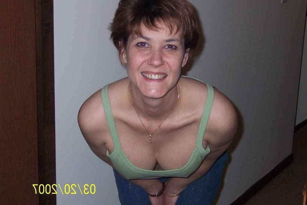 25P Hot Milf 36