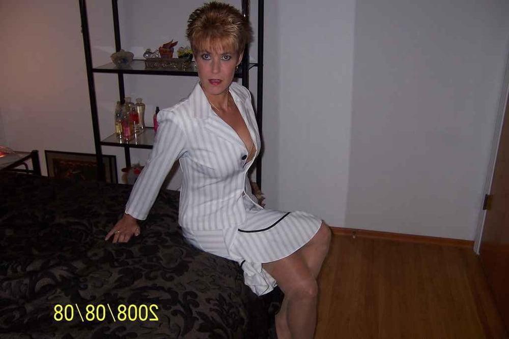 25P Hot Milf 36