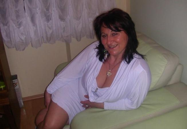 25P Serbian MILFs #3
