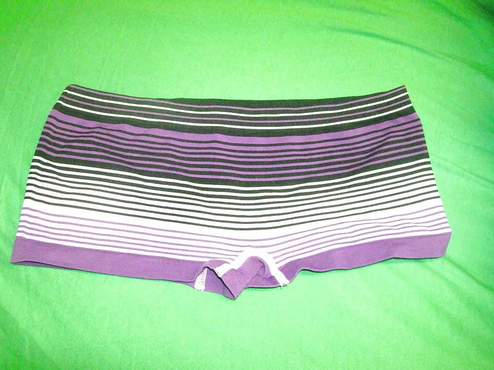 23P My panties 4 cash?