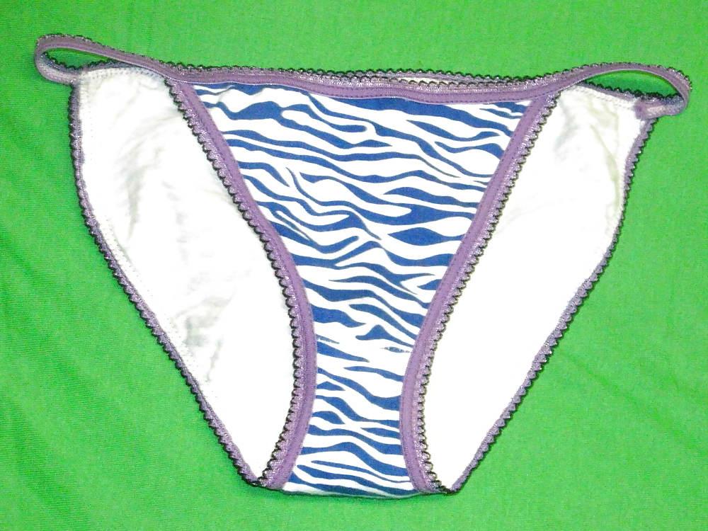 23P My panties 4 cash?