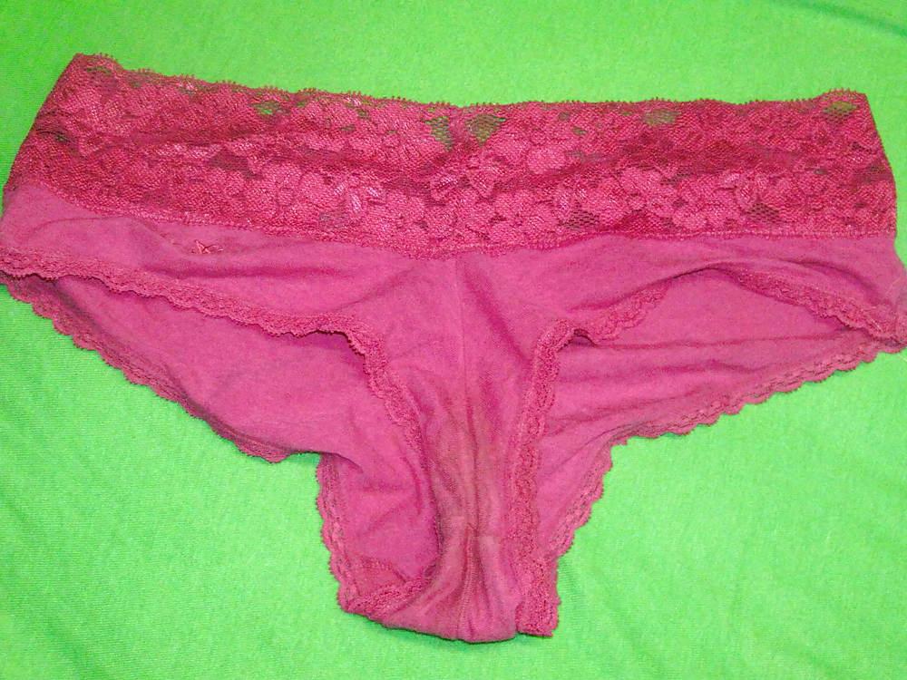 23P My panties 4 cash?