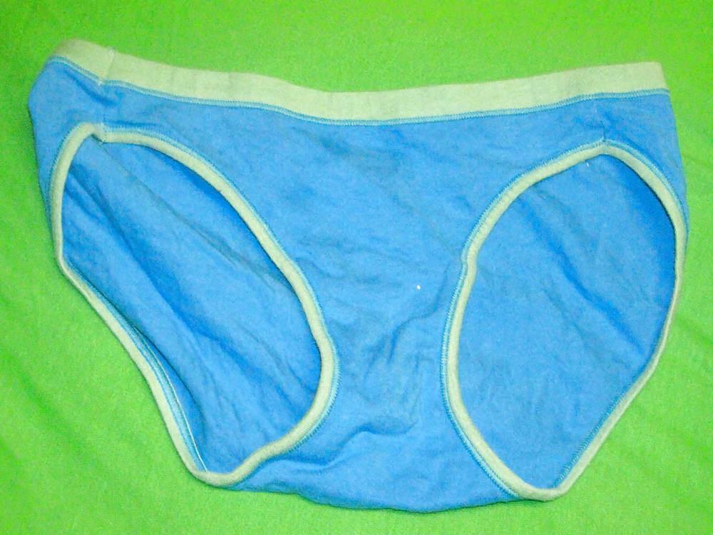 23P My panties 4 cash?