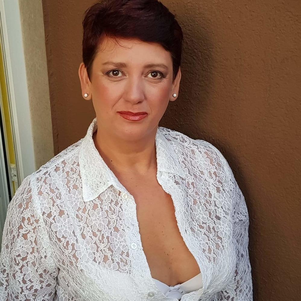 25P Facebook milfs