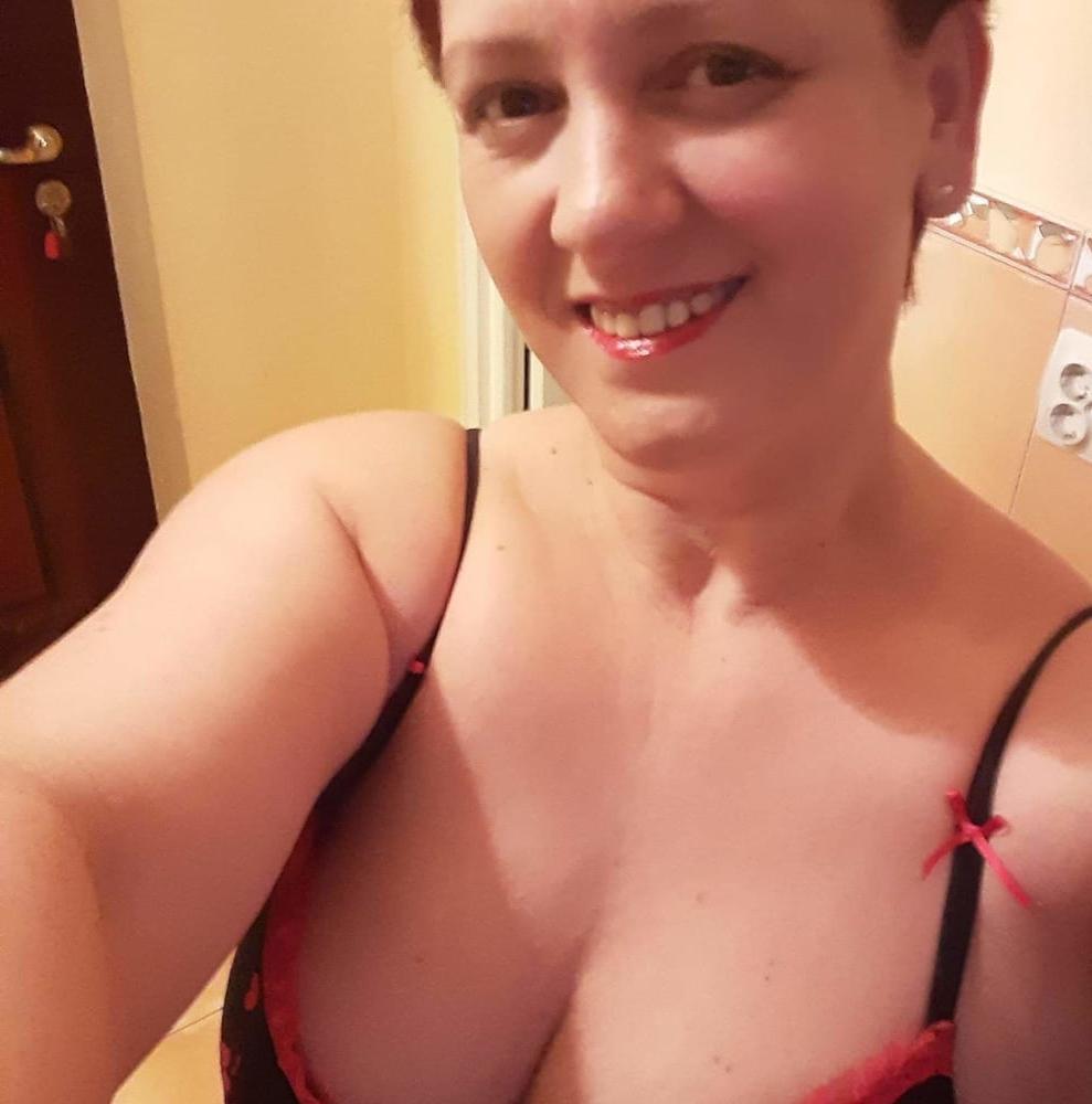 25P Facebook milfs