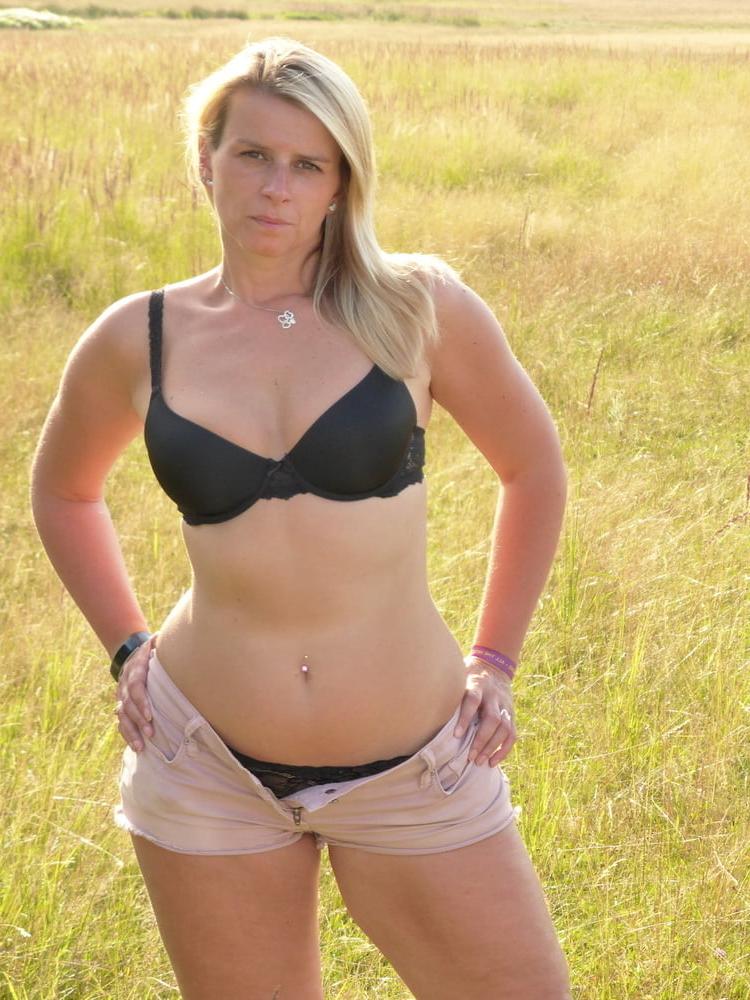 25P Ripe Fruits - Milf Wife 201