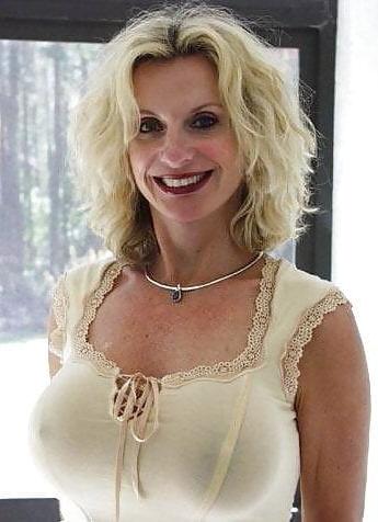 24P Magic of MILFs 115