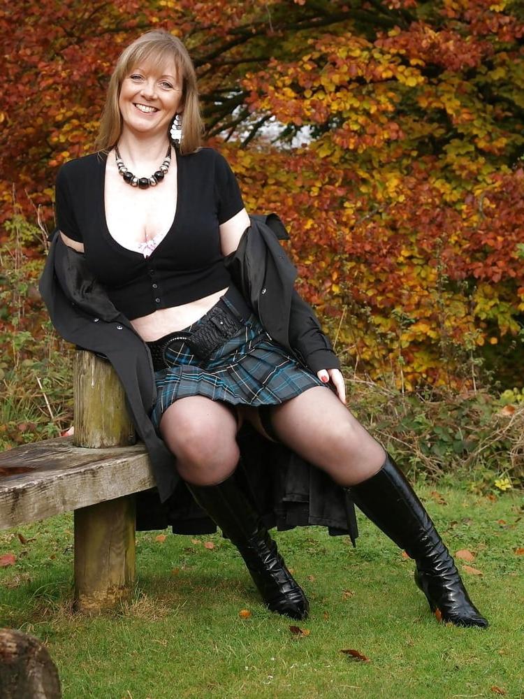 25P Only the best amateur mature ladies 6