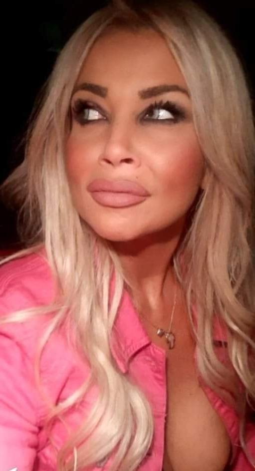 25P Greek Huge Tits Milf Vol 3