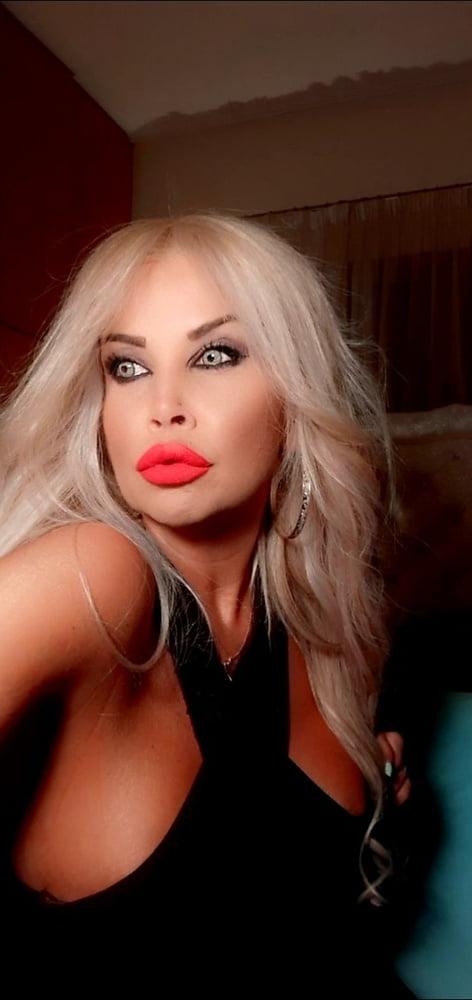 25P Greek Huge Tits Milf Vol 3