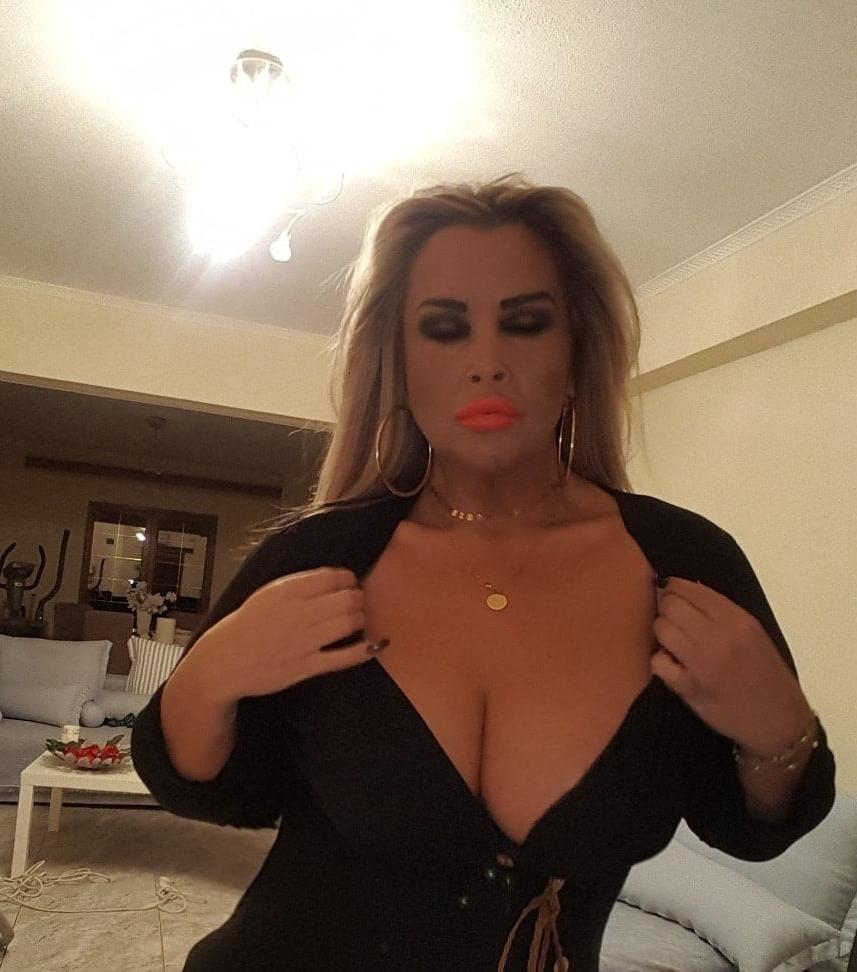 25P Greek Huge Tits Milf Vol 3