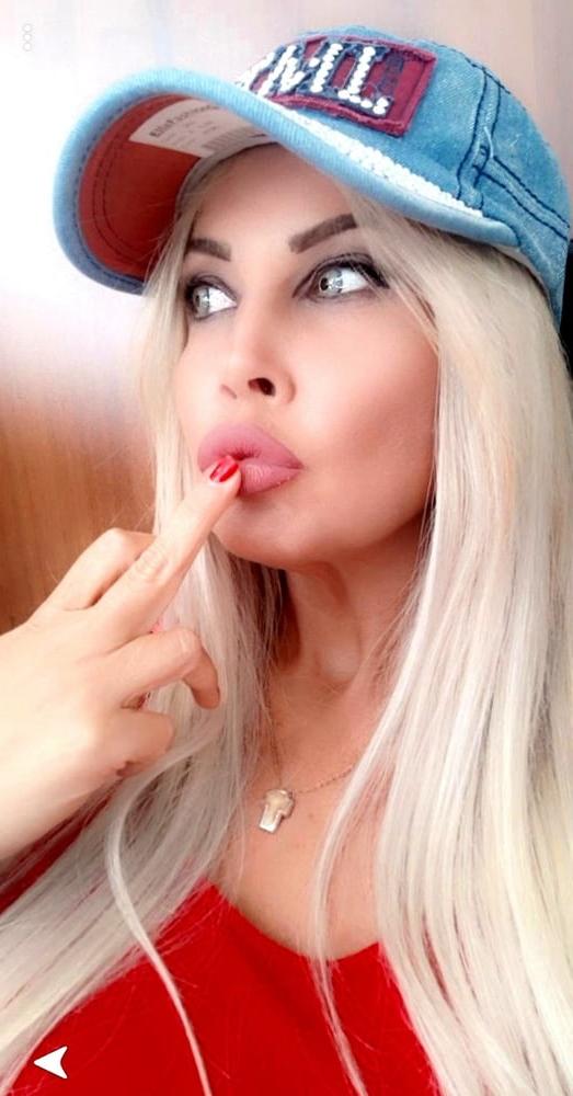 25P Greek Huge Tits Milf Vol 3