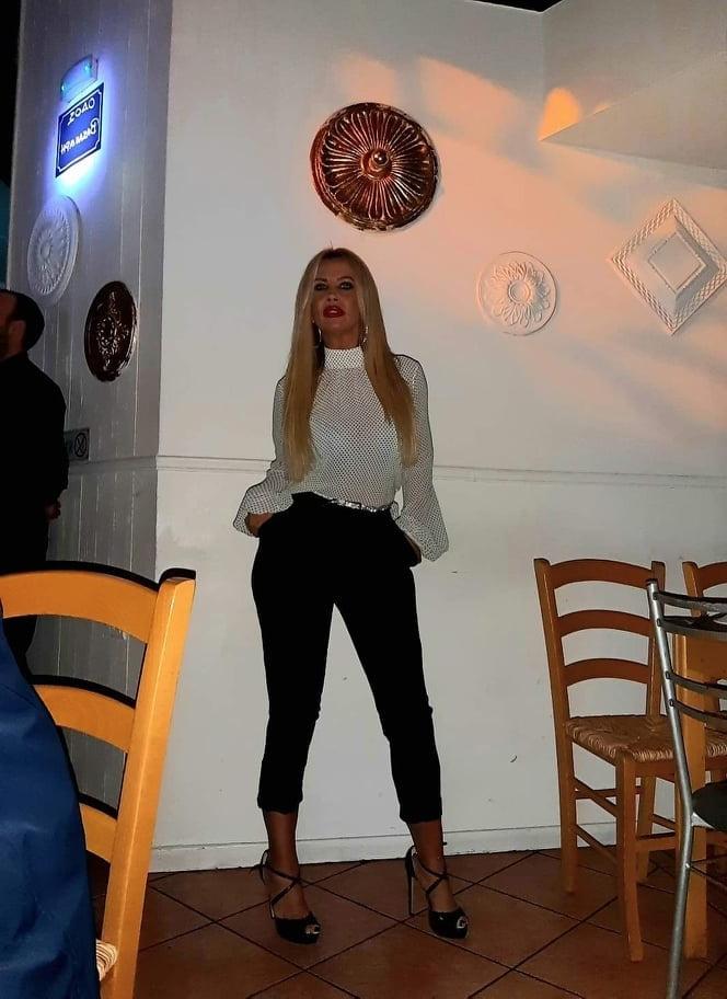 25P Greek Huge Tits Milf Vol 3