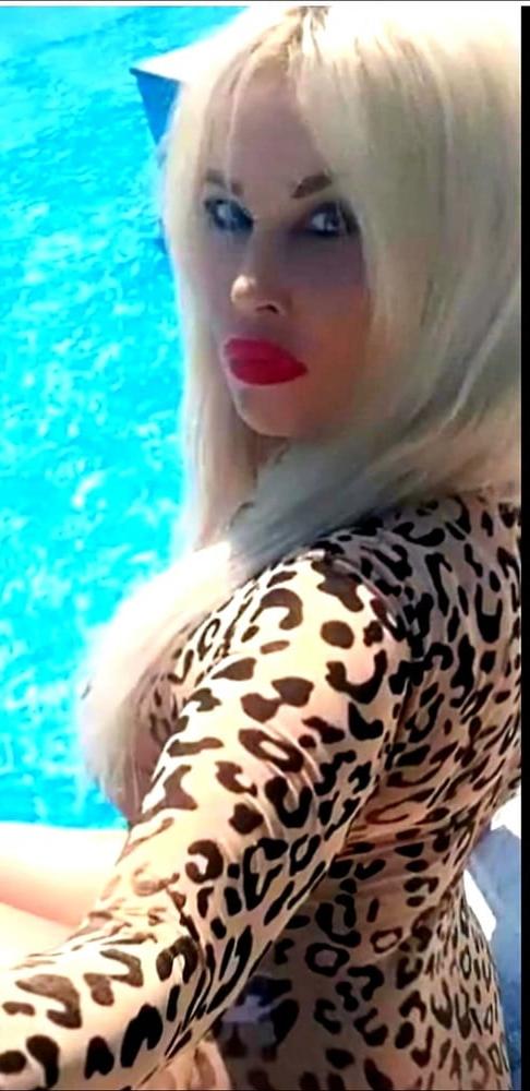 25P Greek Huge Tits Milf Vol 3