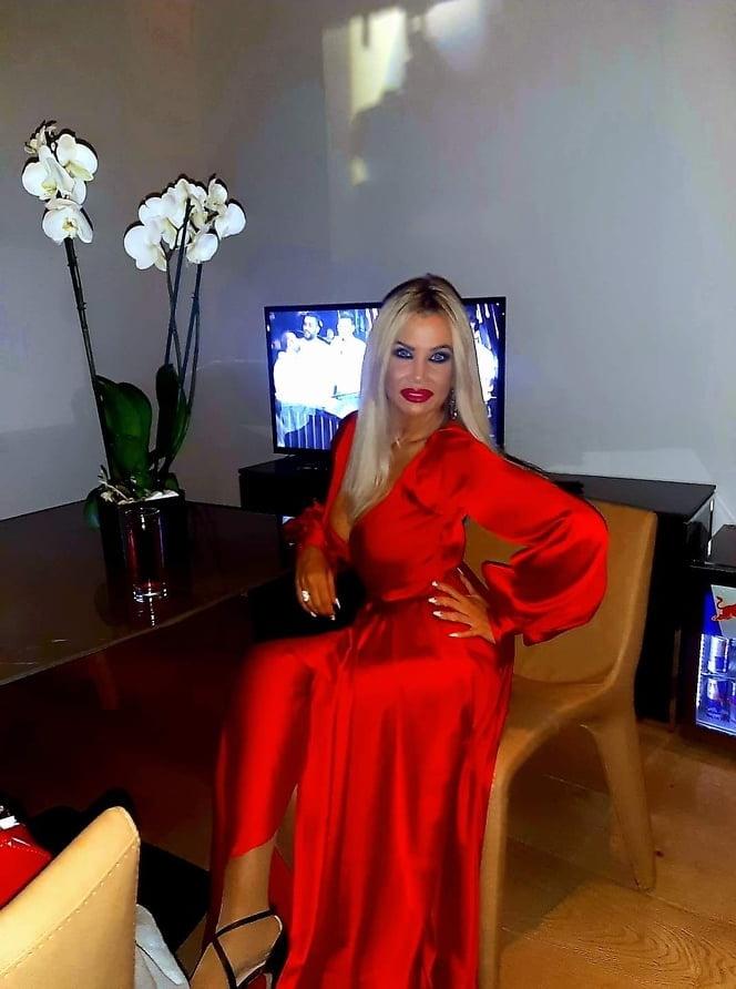 25P Greek Huge Tits Milf Vol 3