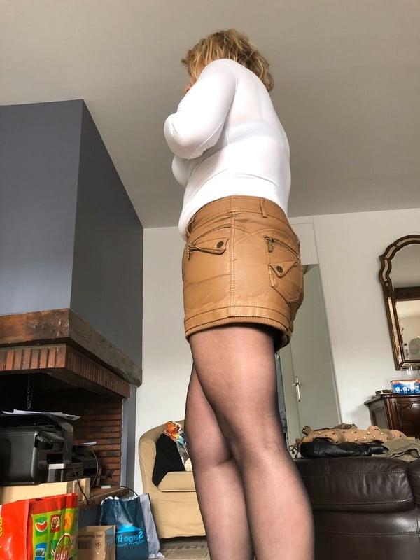 25P French milf qui vend ses fringues-5