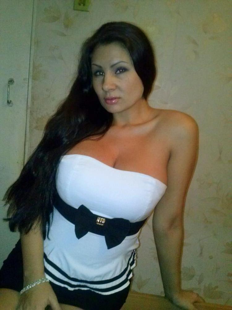 7P Russian Milf Sluts. Russische Milf Schlampen 33