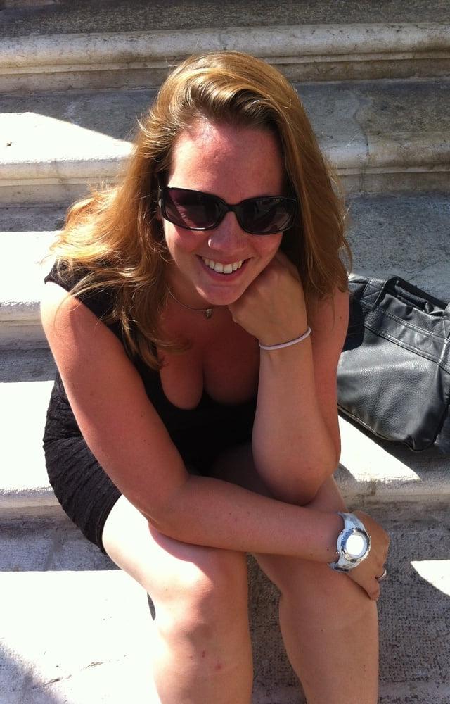 25P Dave's blonde milf