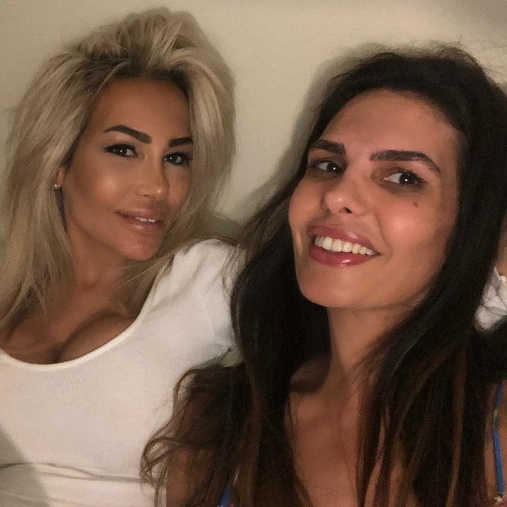 25P VERY Sexy MILF