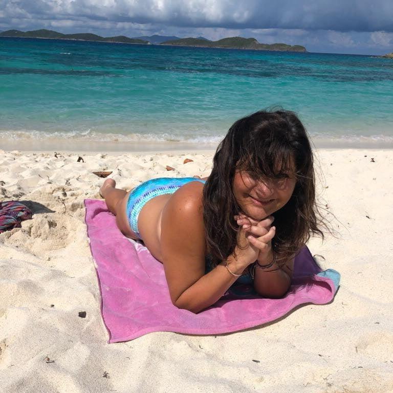 25P Warm Up With These Bikini MILFS pt. 12
