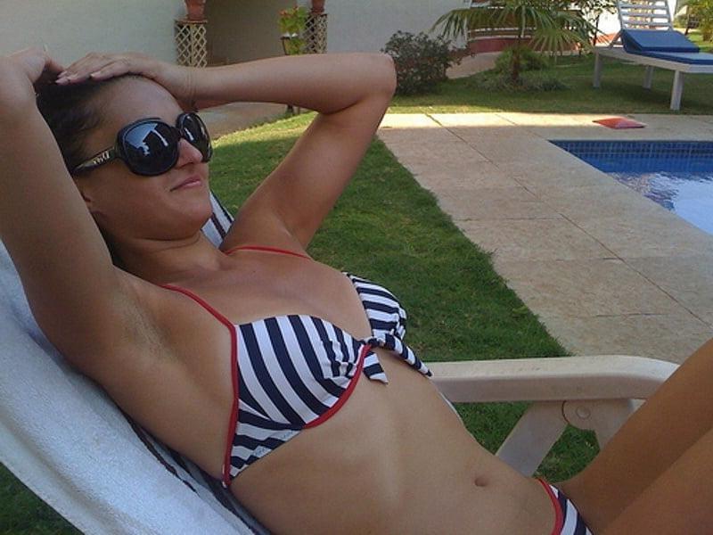 25P Warm Up With These Bikini MILFS pt. 12