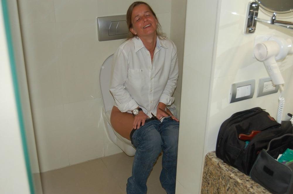 25P busty milf