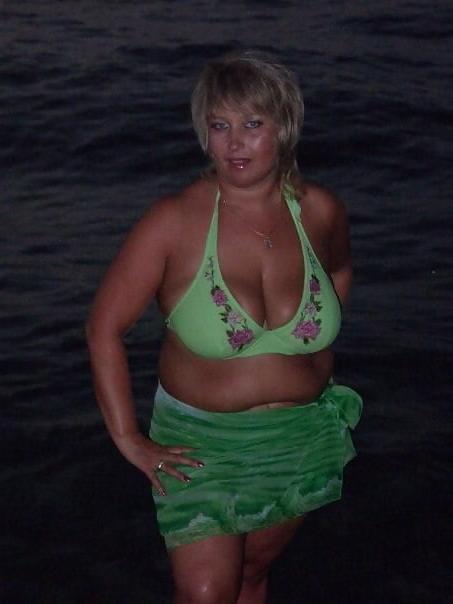 25P MILF Wives - Bikinis - 15