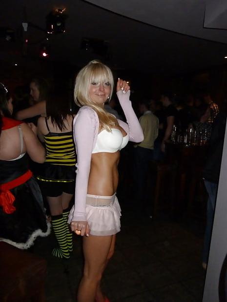 25P BRIT BIMBO MILF