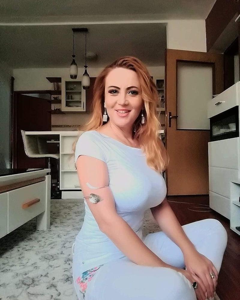 25P Serbian MILFs and Matures vol.130