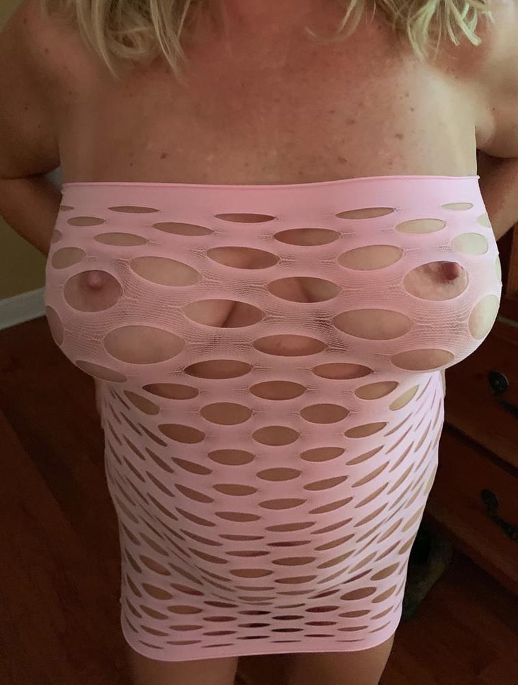 25P Milf wife (0)(0)