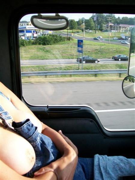 25P 6ft Road Trip Blond MILF 02
