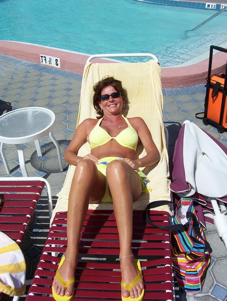 25P MILF Wives - Bikinis - 14