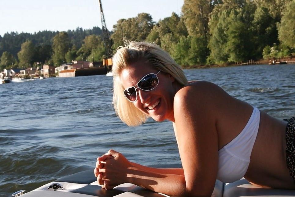 25P BLONDE AMATEUR 76