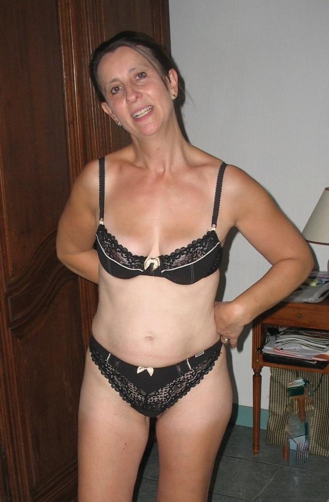 25P NICE  MILF
