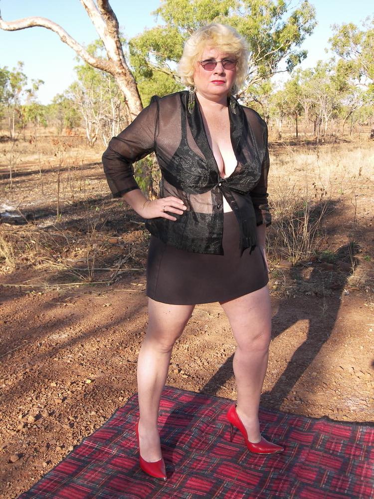25P Matures &amp; Milfs 41