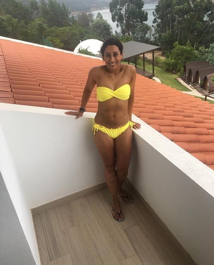 25P Warm Up With These Bikini Milfs Pt. 10