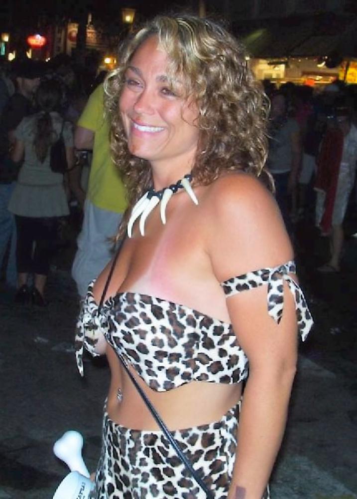 22P Fantasy Fest MILF Laura Wyton 10