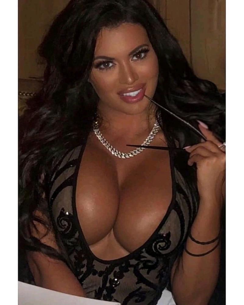 23P MILF World 39