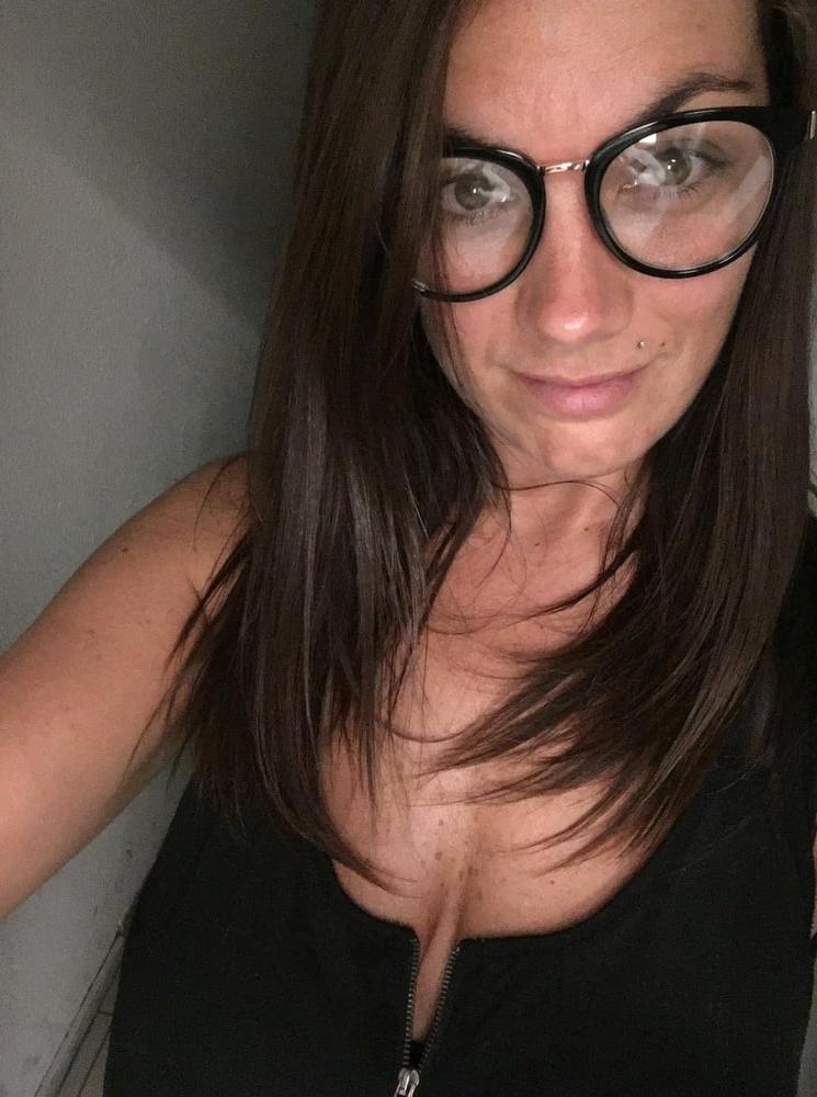 25P MILF-SCHLAMPE REIF 2 (Exposed French)