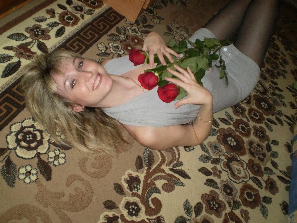 10P Russian Milf Sluts. Russische Milf Schlampen 24
