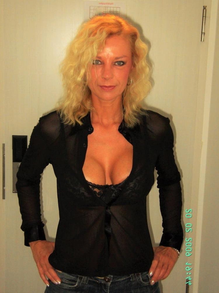 25P Dream Milf Granny 180