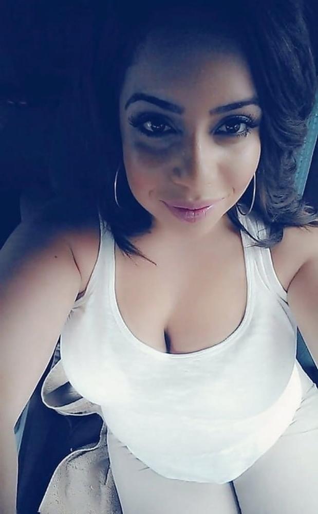 8P Arab MILF
