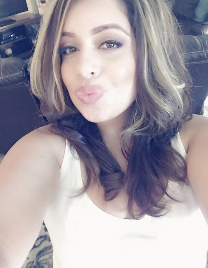 8P Arab MILF
