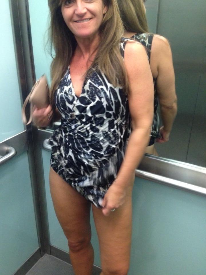 24P MILF SLUT MATURE 3 (Exposed Mexico)